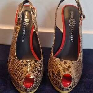 Rock & Republic Peep Toe Slingback